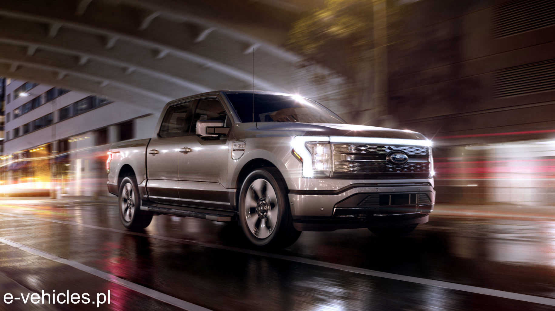 Ford F-150 Lightning Extended Range
