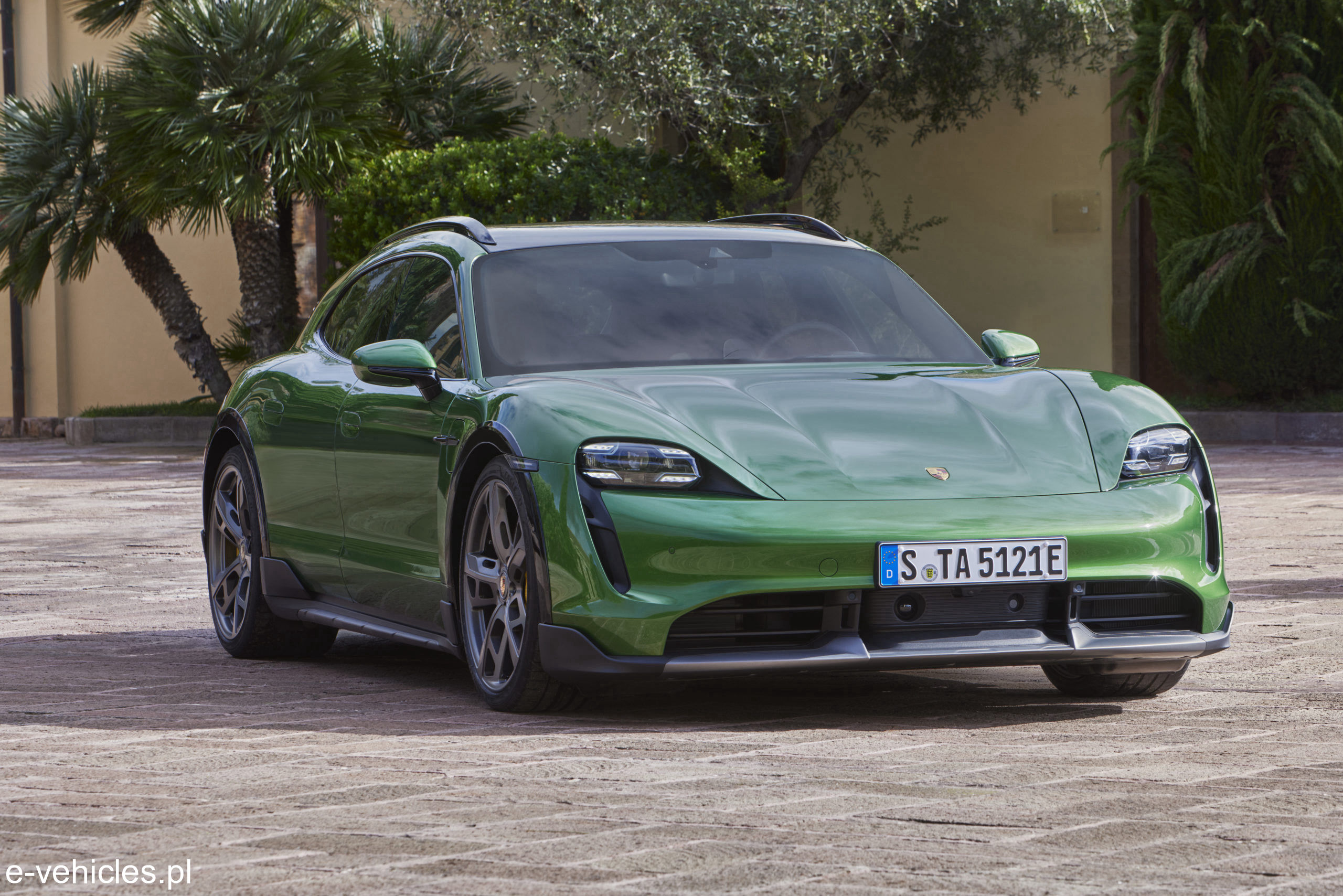Porsche Taycan Turbo Cross Turismo