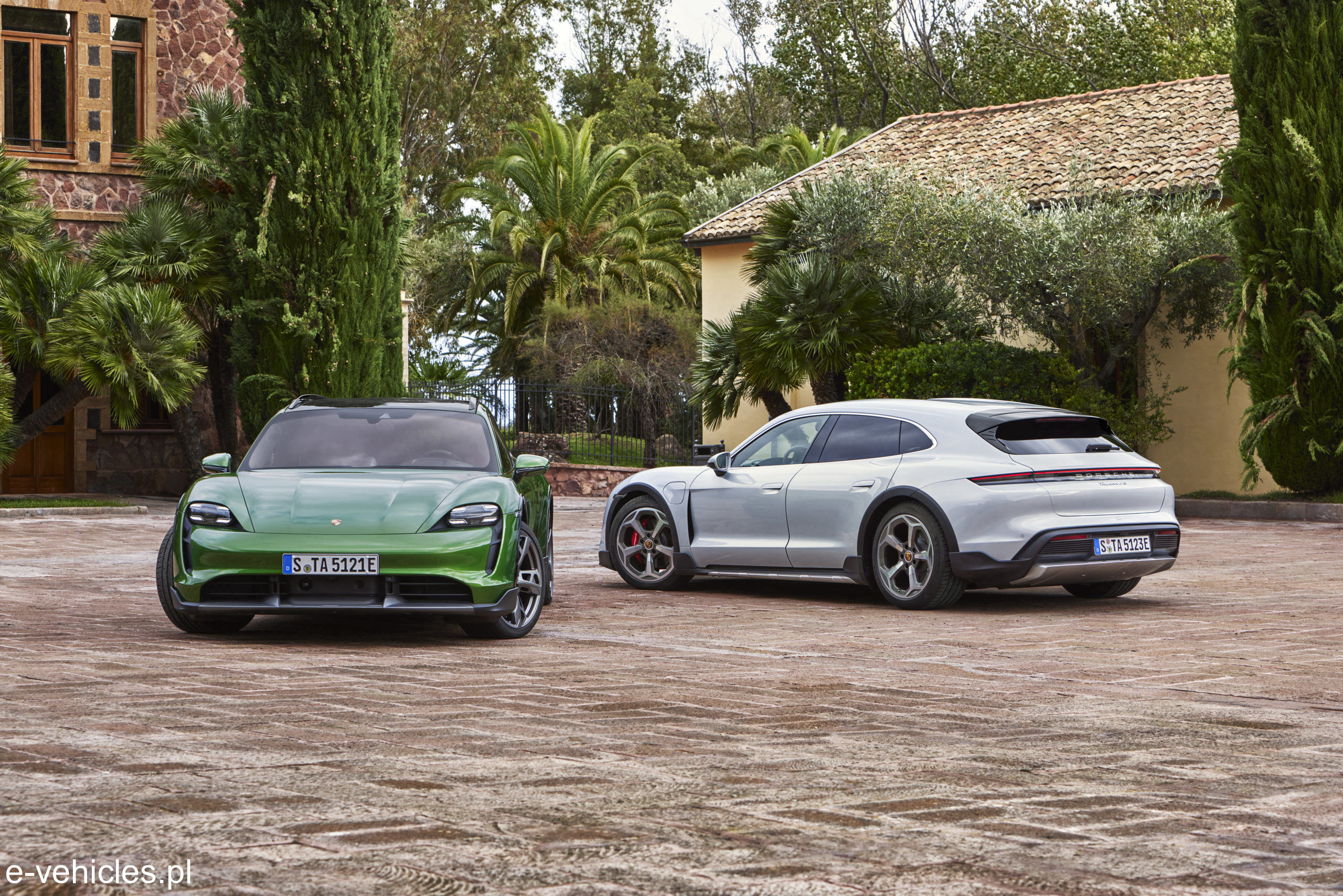 Porsche Taycan 4 Cross Turismo
