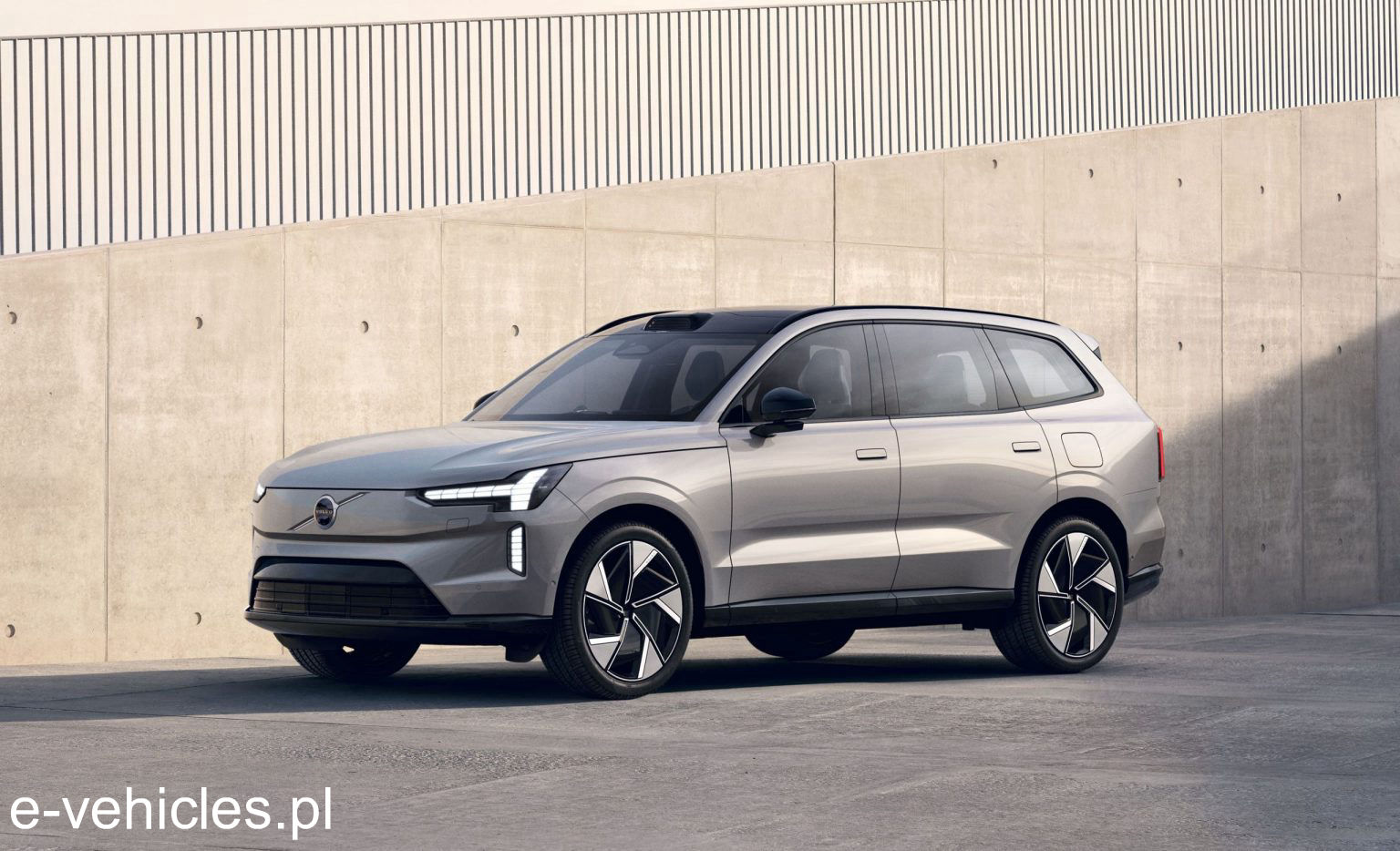 Volvo EX90