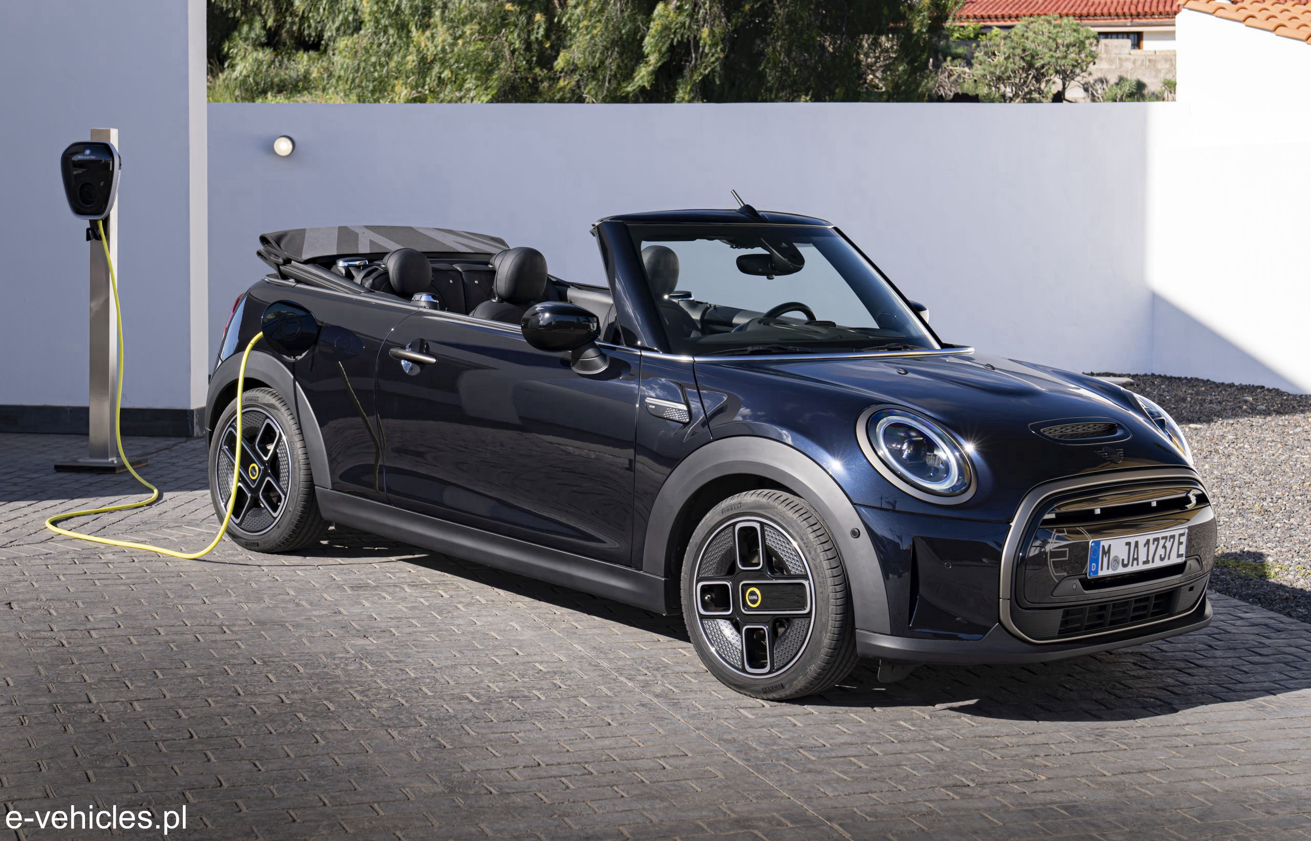 2023 Mini Cooper SE Convertible